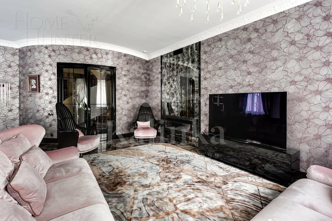 3-этажный коттедж 1 200 м² с отделкой