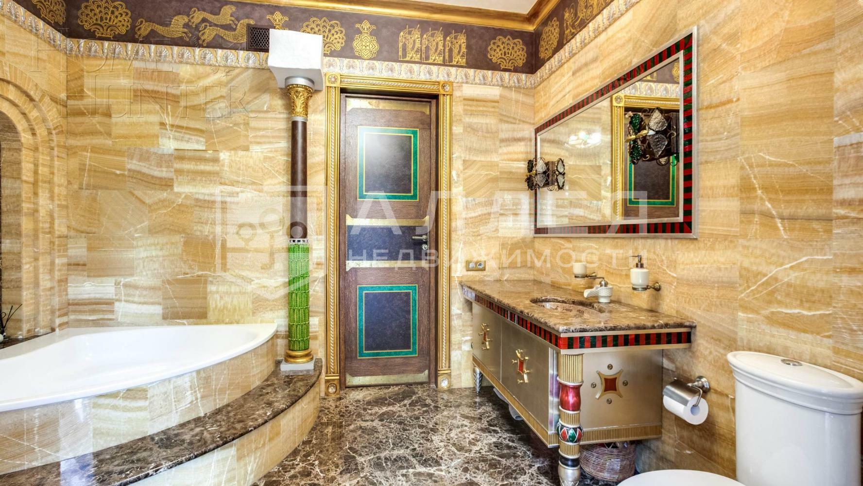 КОТТЕДЖ 1 100 м² с отделкой