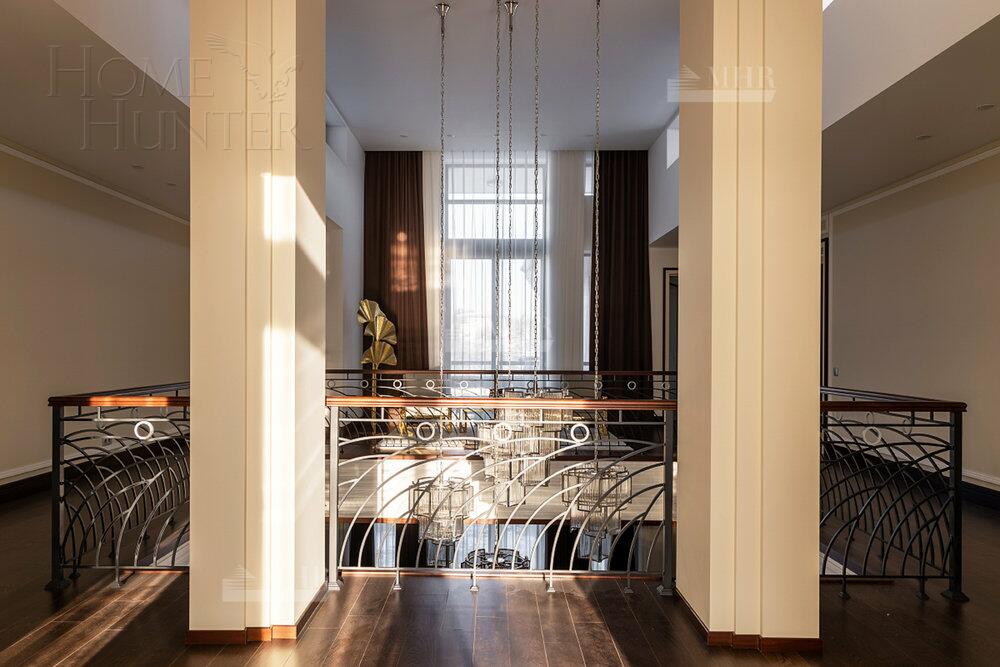 2-этажный коттедж 967.94 м² с отделкой