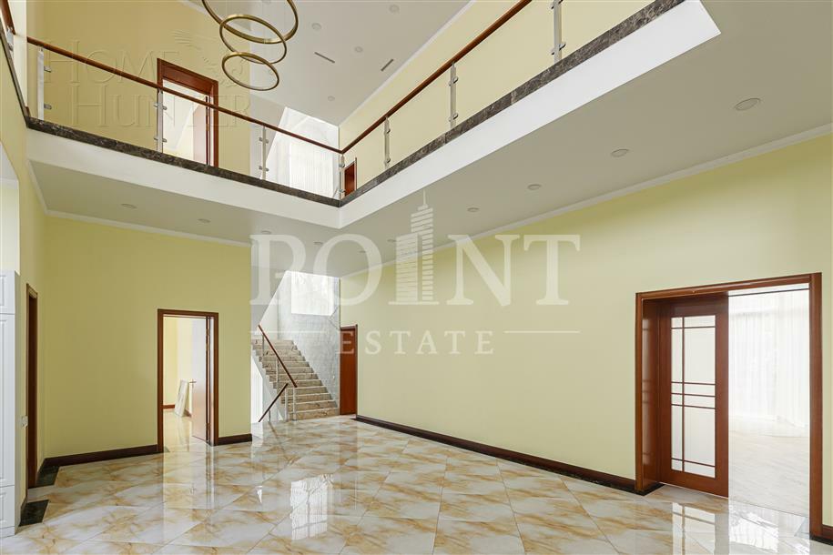 2-этажный коттедж 1 200 м² с отделкой