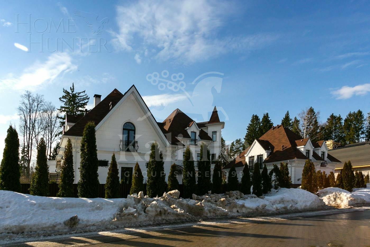 3-этажный коттедж 1 200 м² с отделкой