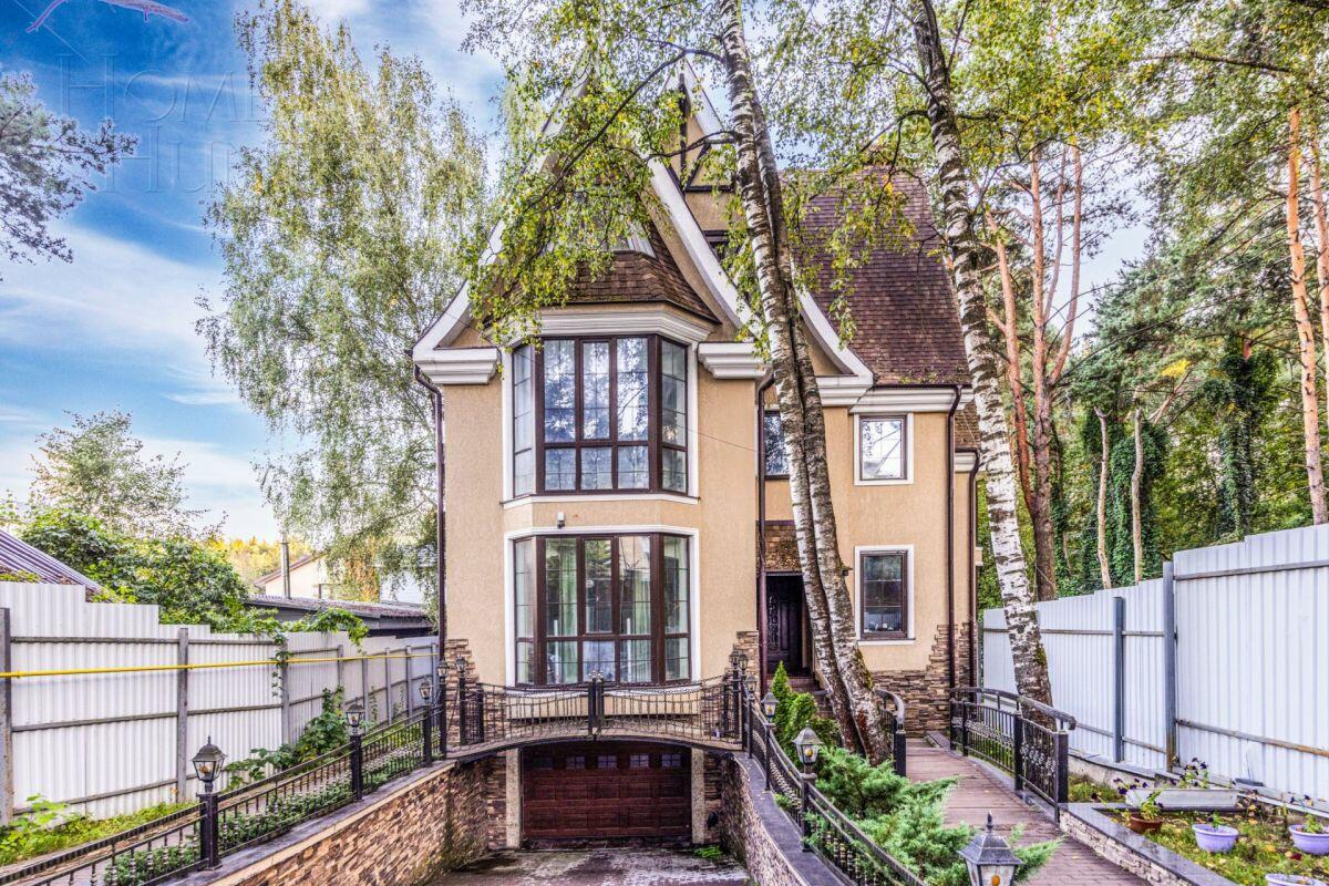 2-этажный коттедж 452 м² с отделкой