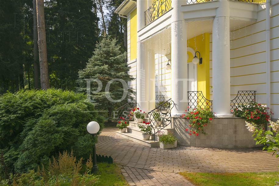 2-этажный коттедж 500 м² с отделкой