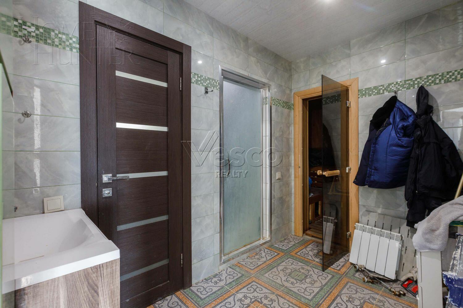 2-этажный коттедж 400 м² с отделкой