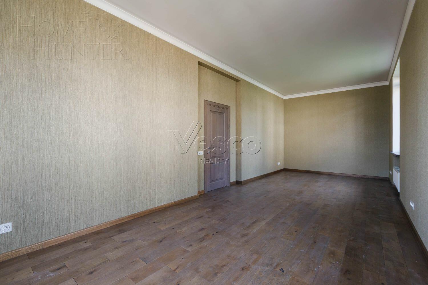 2-этажный коттедж 400 м² с отделкой