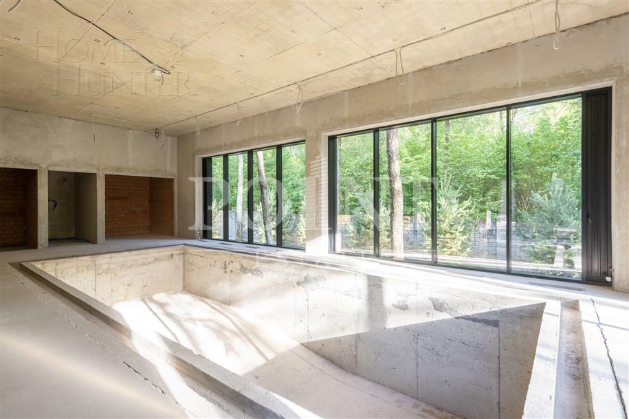 2-этажный коттедж 1 700 м² без отделки