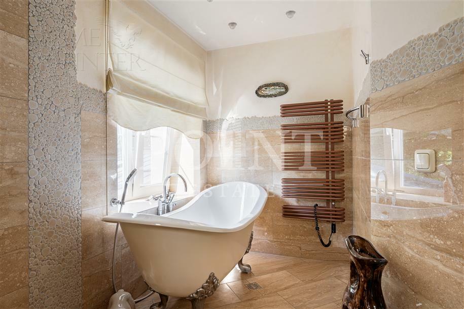 2-этажный коттедж 680 м² с отделкой