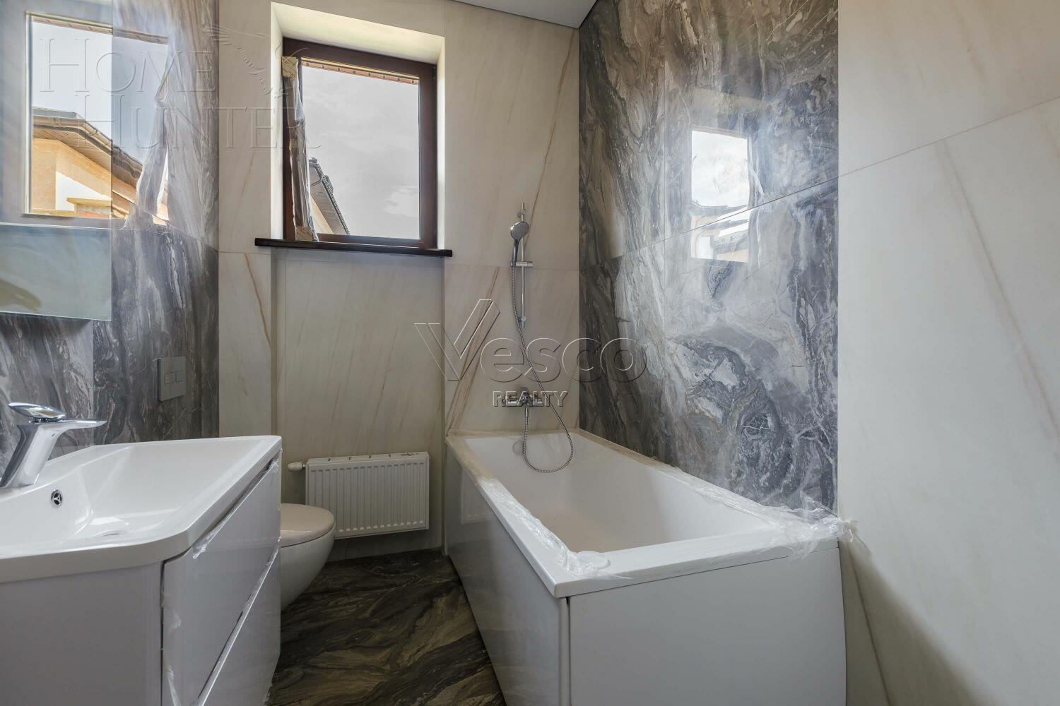 2-этажный коттедж 400 м² с отделкой