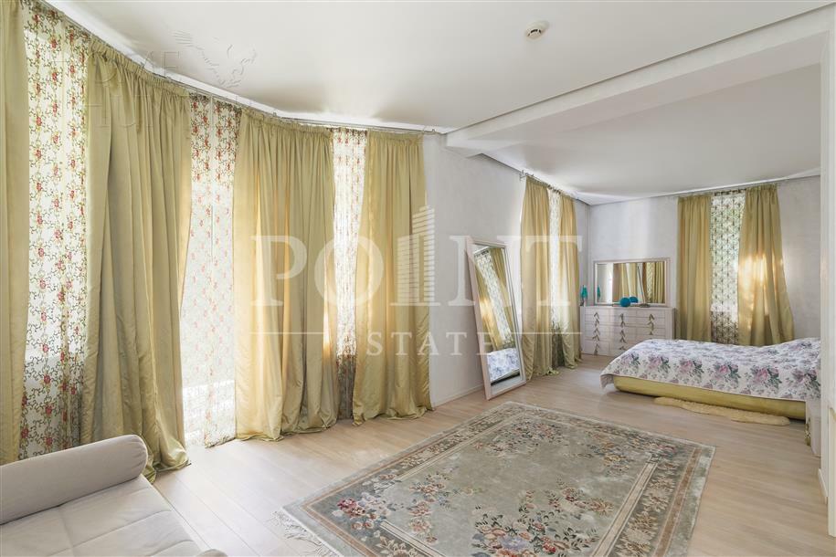 2-этажный коттедж 500 м² с отделкой