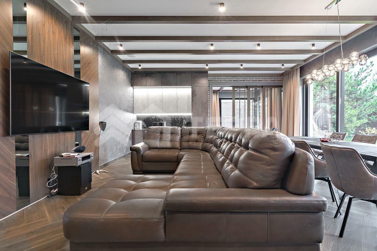 2-этажный коттедж 1 145 м² с отделкой