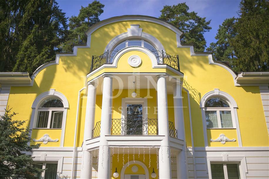 2-этажный коттедж 500 м² с отделкой