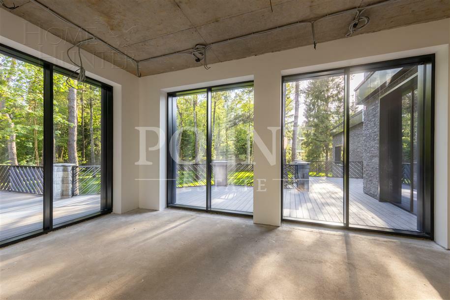 2-этажный коттедж 1 700 м² без отделки