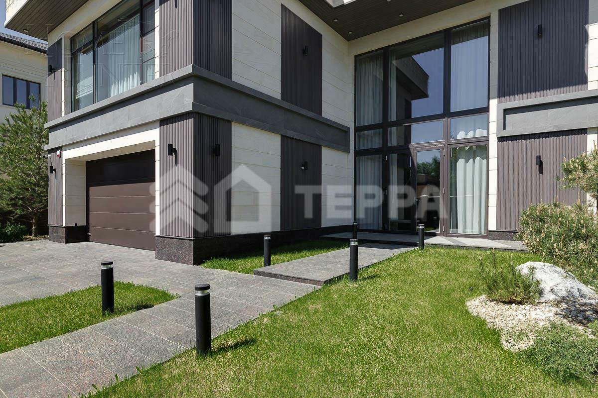 2-этажный коттедж 1 145 м² с отделкой