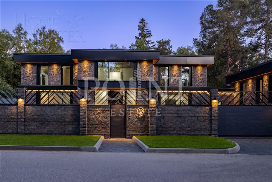 2-этажный коттедж 1 700 м² без отделки