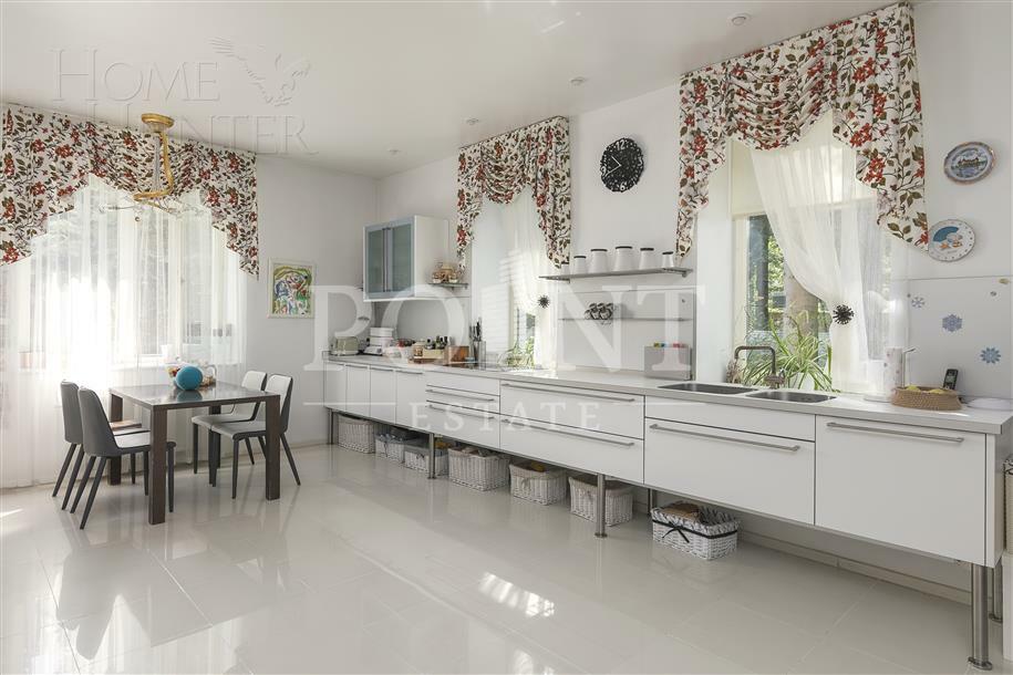 2-этажный коттедж 500 м² с отделкой