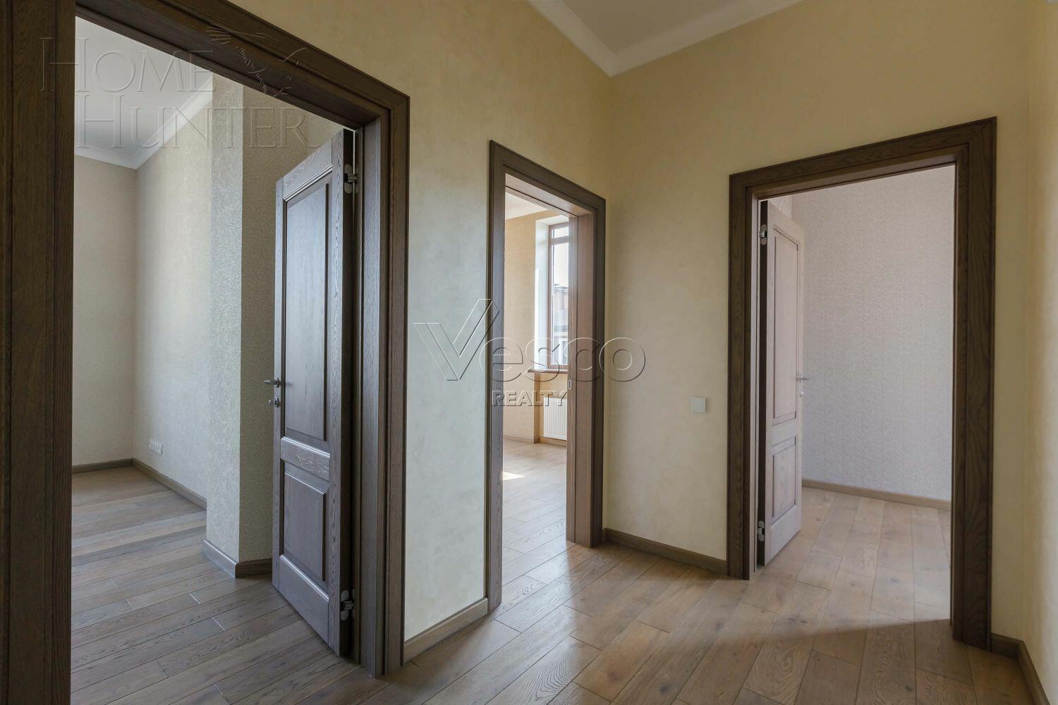 2-этажный коттедж 400 м² с отделкой