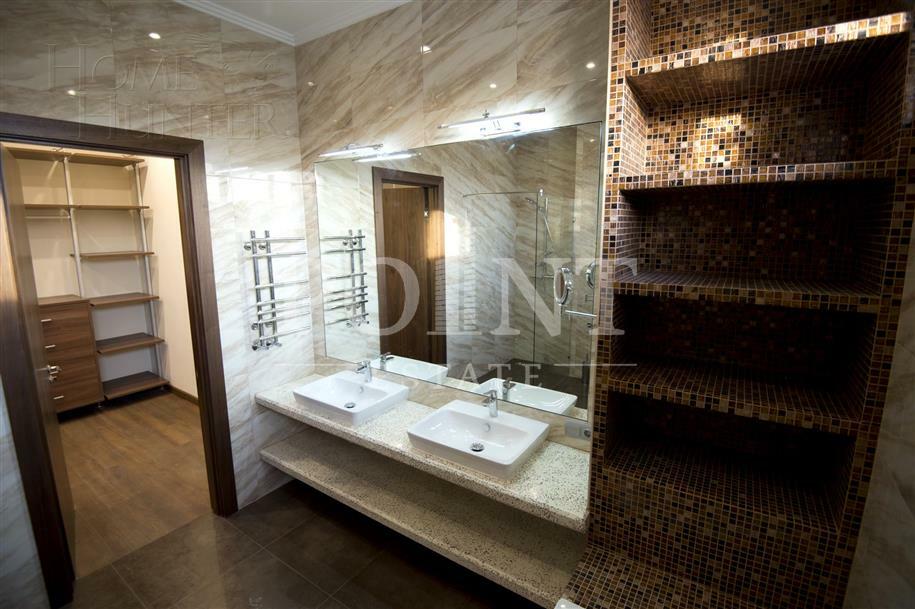 2-этажный таунхаус 230 м² с отделкой