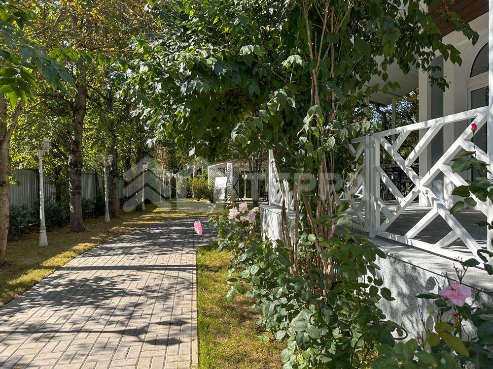 2-этажный коттедж 443 м² с отделкой