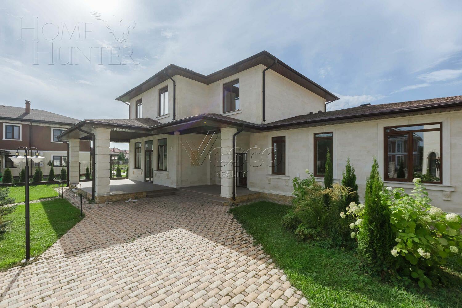 2-этажный коттедж 400 м² с отделкой