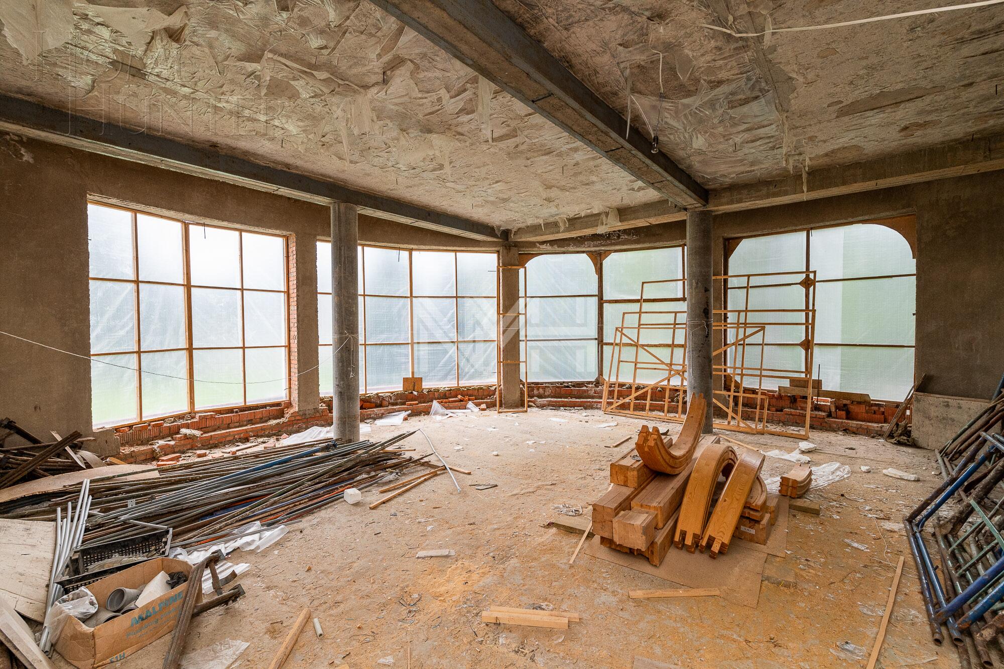 2-этажный коттедж 1 200 м² без отделки