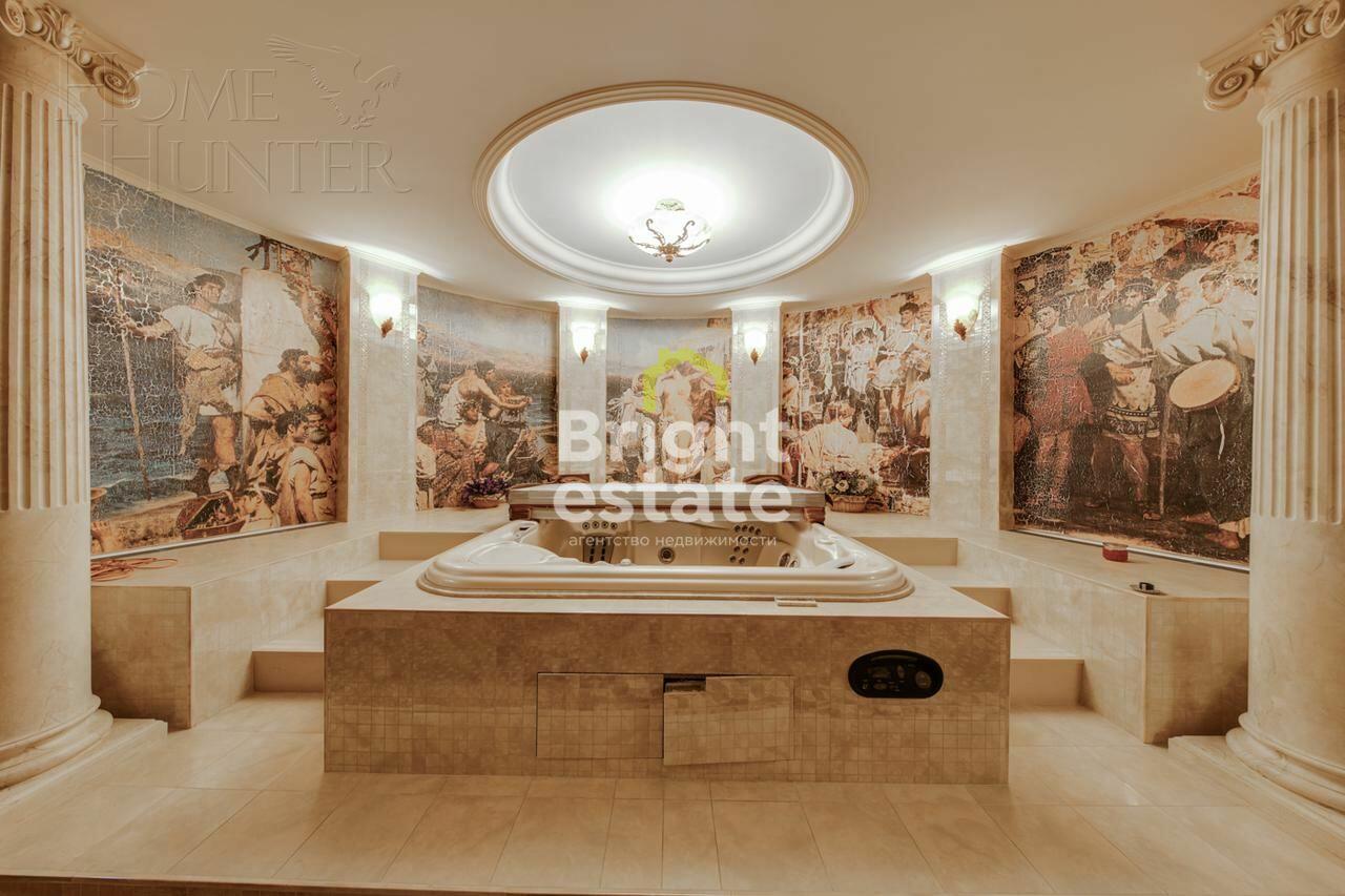 3-этажный коттедж 1 700 м² с отделкой