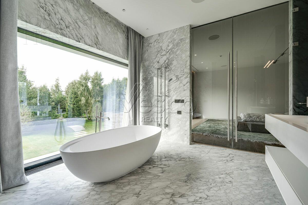 2-этажный коттедж 900 м² с отделкой