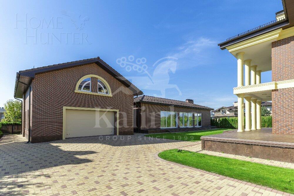 2-этажный коттедж 900 м² с отделкой