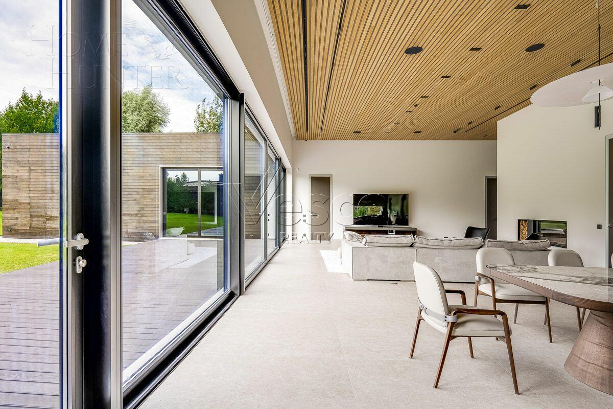 2-этажный коттедж 900 м² с отделкой