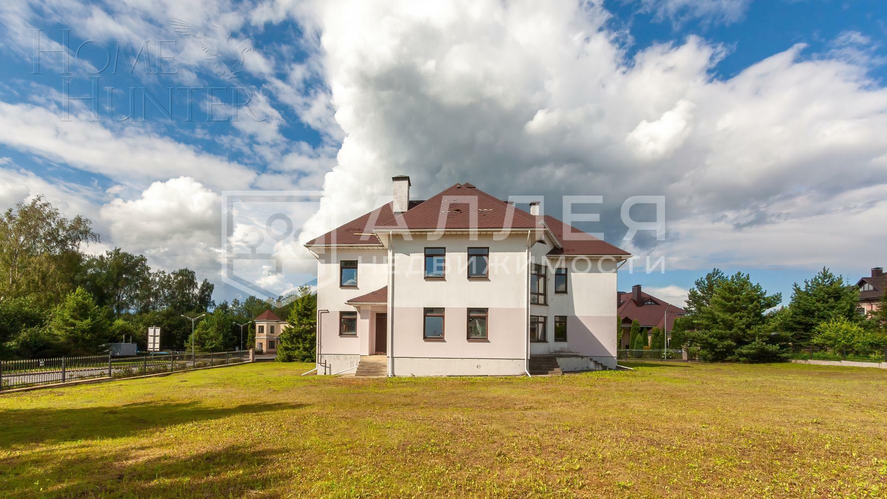 2-этажный коттедж 820 м² без отделки