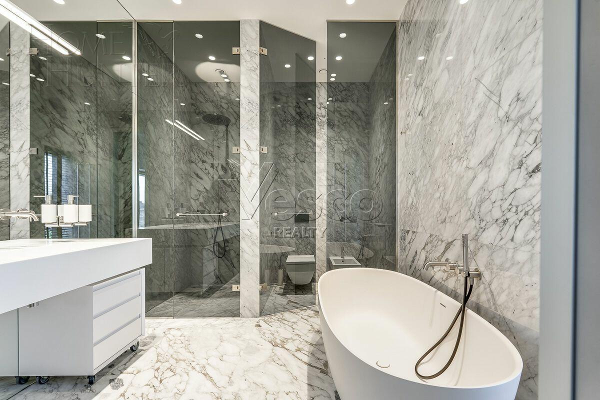 2-этажный коттедж 900 м² с отделкой