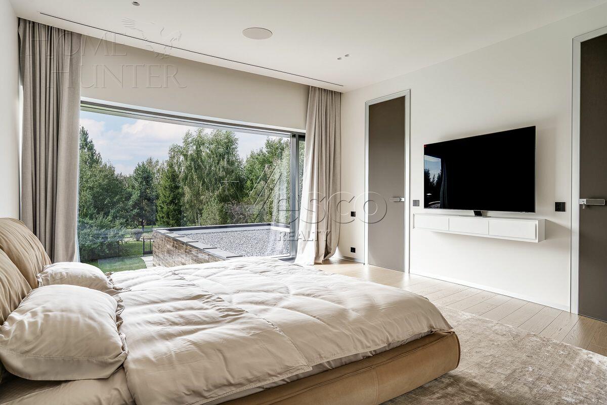 2-этажный коттедж 900 м² с отделкой