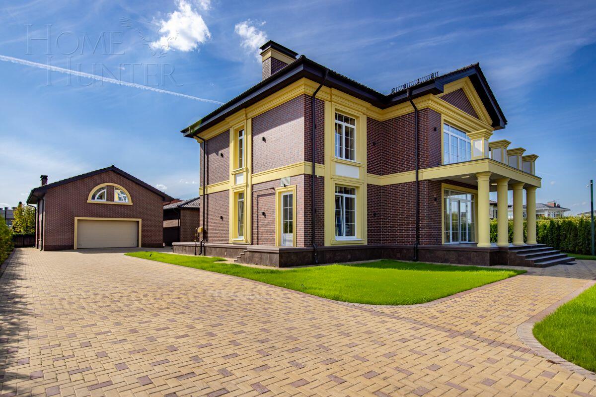 2-этажный коттедж 900 м² с отделкой