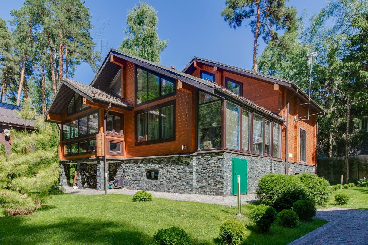 2-этажный коттедж 473.3 м² с отделкой