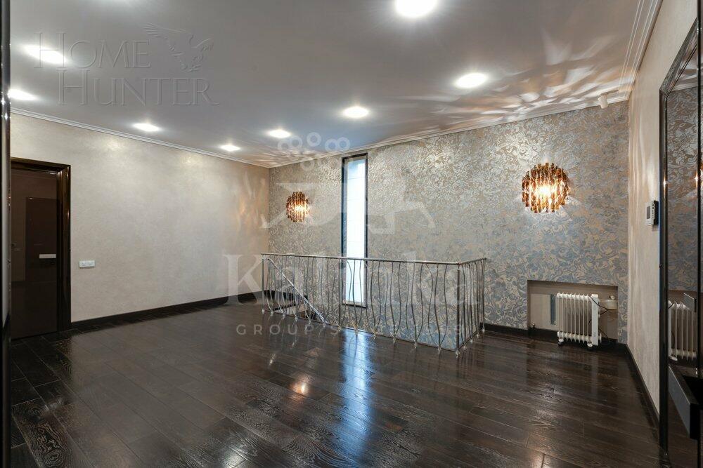 2-этажный коттедж 675 м² с отделкой