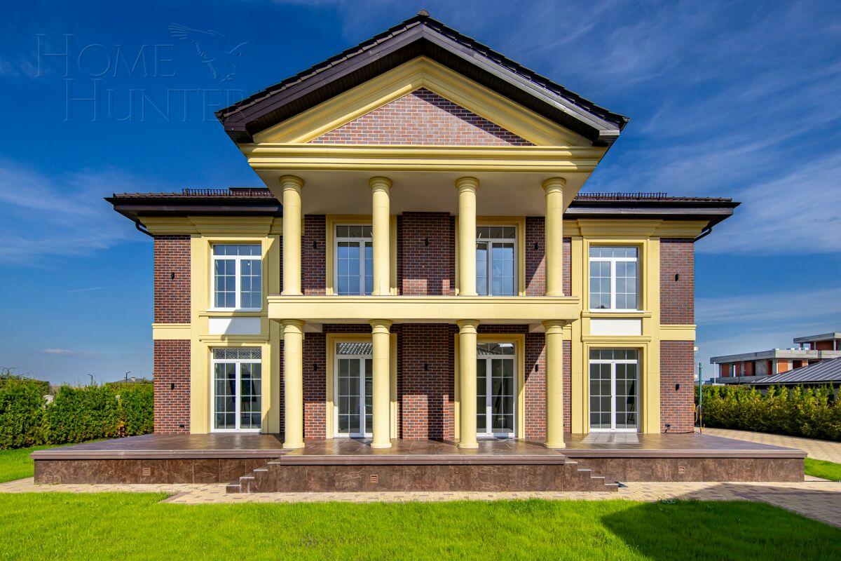 2-этажный коттедж 900 м² с отделкой