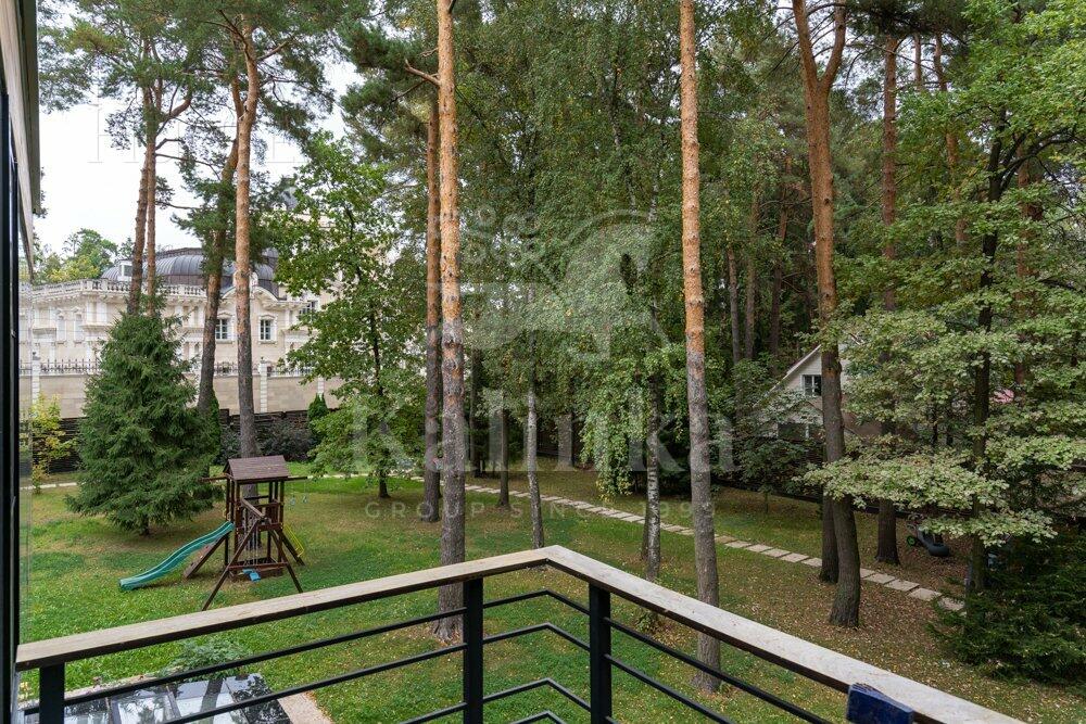 2-этажный коттедж 675 м² с отделкой