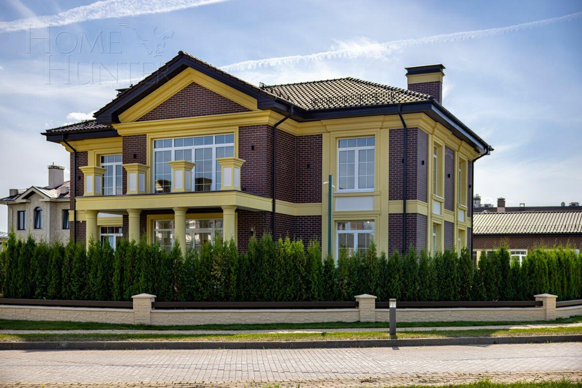 2-этажный коттедж 900 м² с отделкой