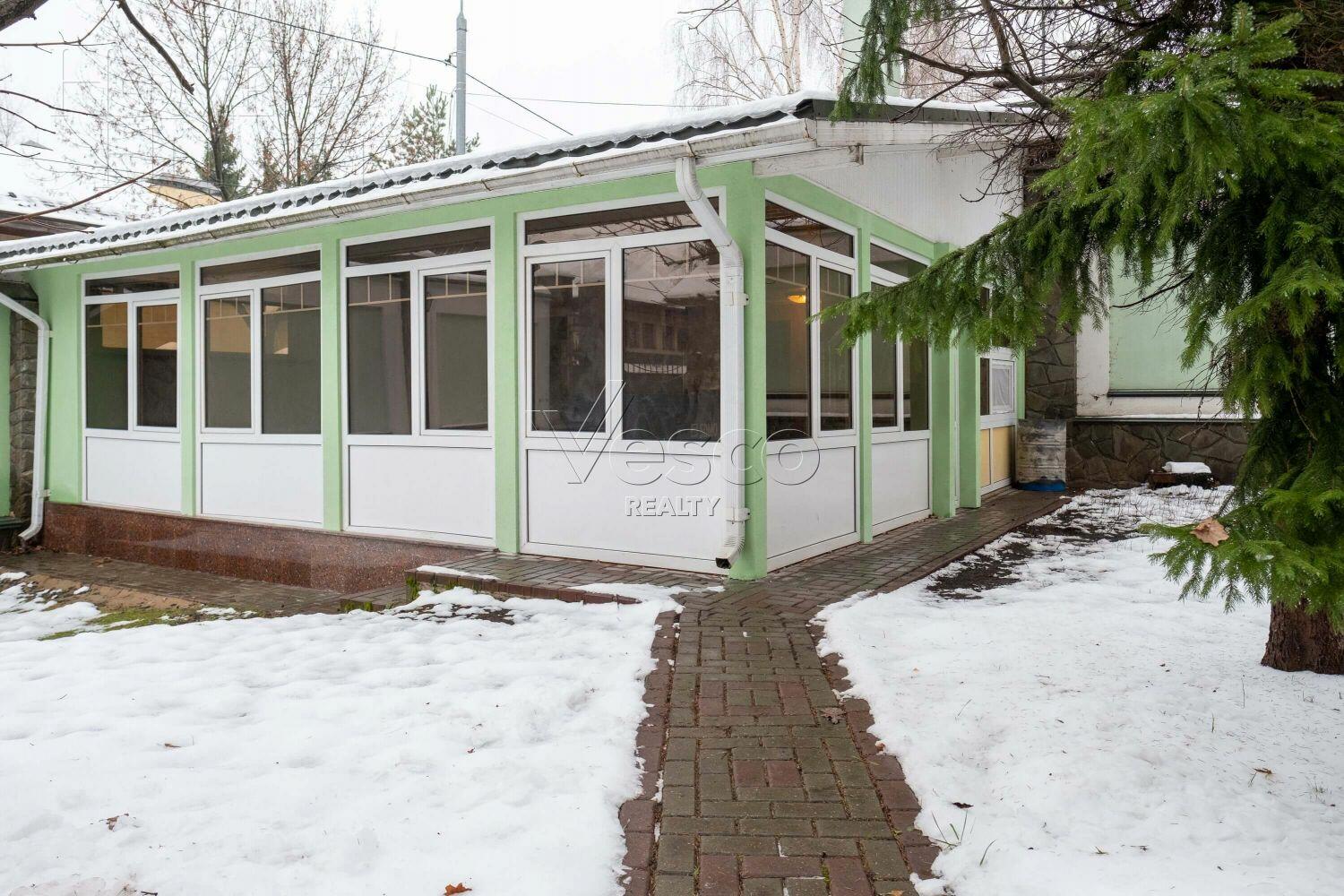 3-этажный коттедж 515 м² с отделкой