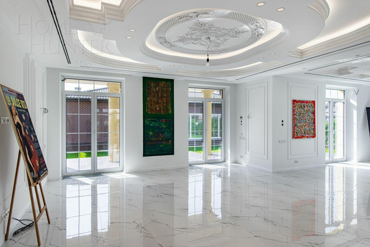 2-этажный коттедж 900 м² с отделкой