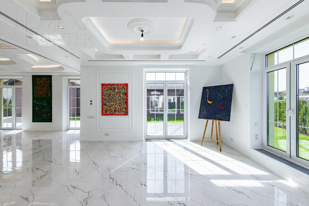 2-этажный коттедж 900 м² с отделкой