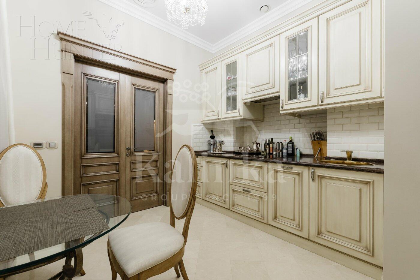 3-КОМН. КВАРТИРА С ОТДЕЛКОЙ 130 М² НА 4 ЭТАЖЕ