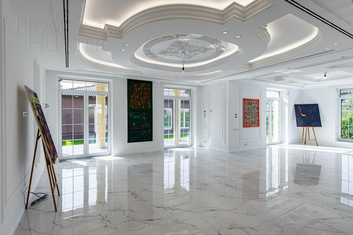 2-этажный коттедж 900 м² с отделкой