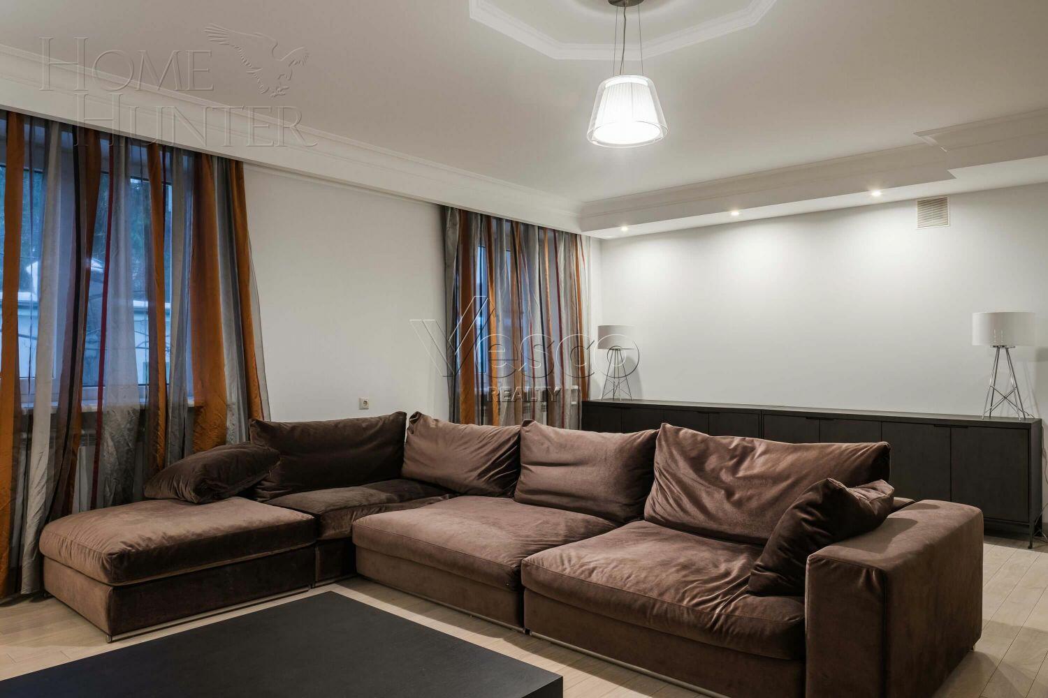 3-этажный коттедж 515 м² с отделкой