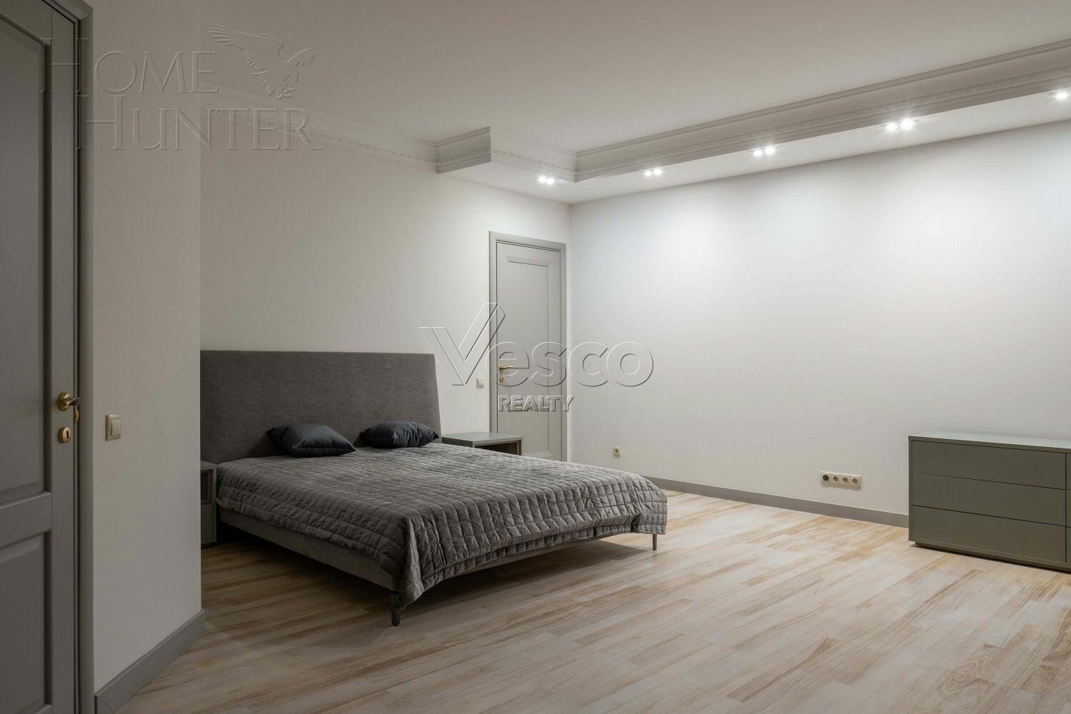 3-этажный коттедж 515 м² с отделкой