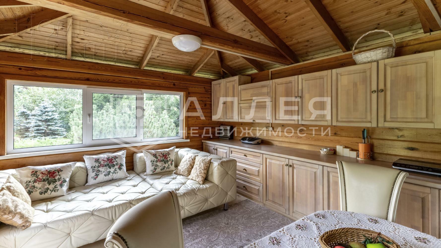 2-этажный коттедж 250 м² с отделкой