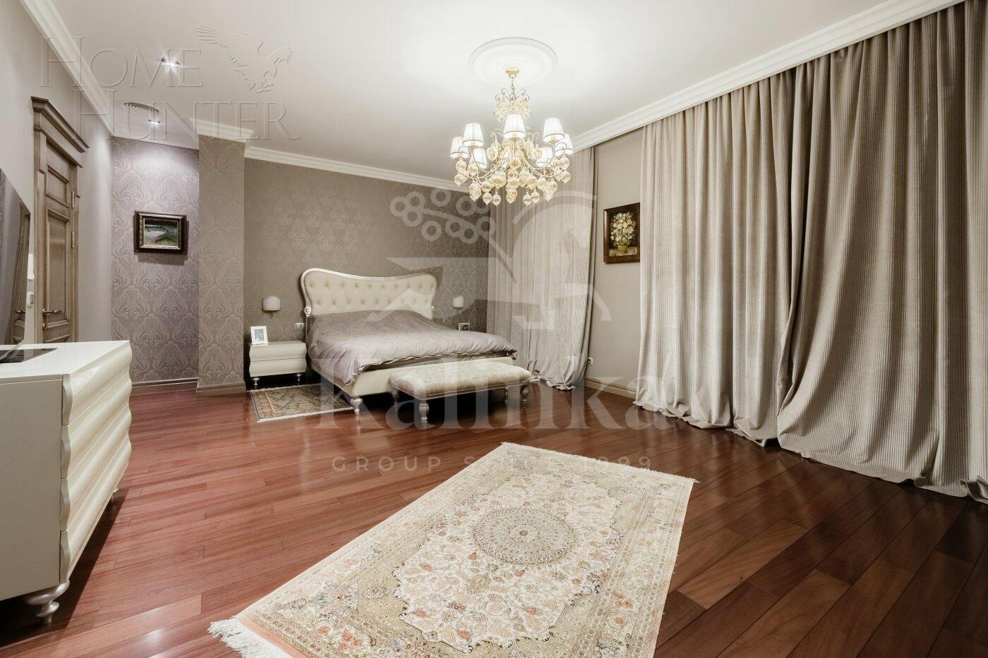 3-КОМН. КВАРТИРА С ОТДЕЛКОЙ 130 М² НА 4 ЭТАЖЕ