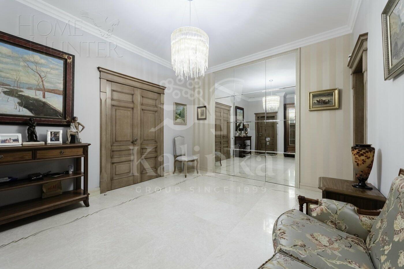 3-КОМН. КВАРТИРА С ОТДЕЛКОЙ 130 М² НА 4 ЭТАЖЕ