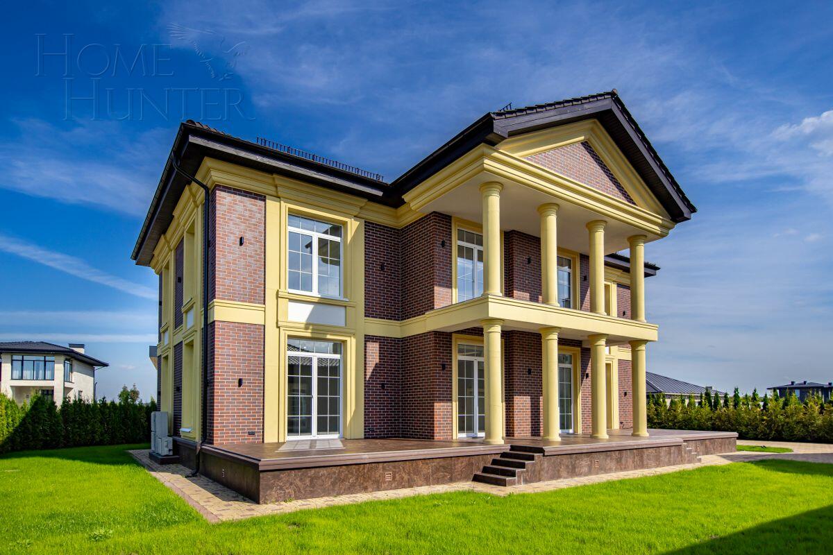 2-этажный коттедж 900 м² с отделкой