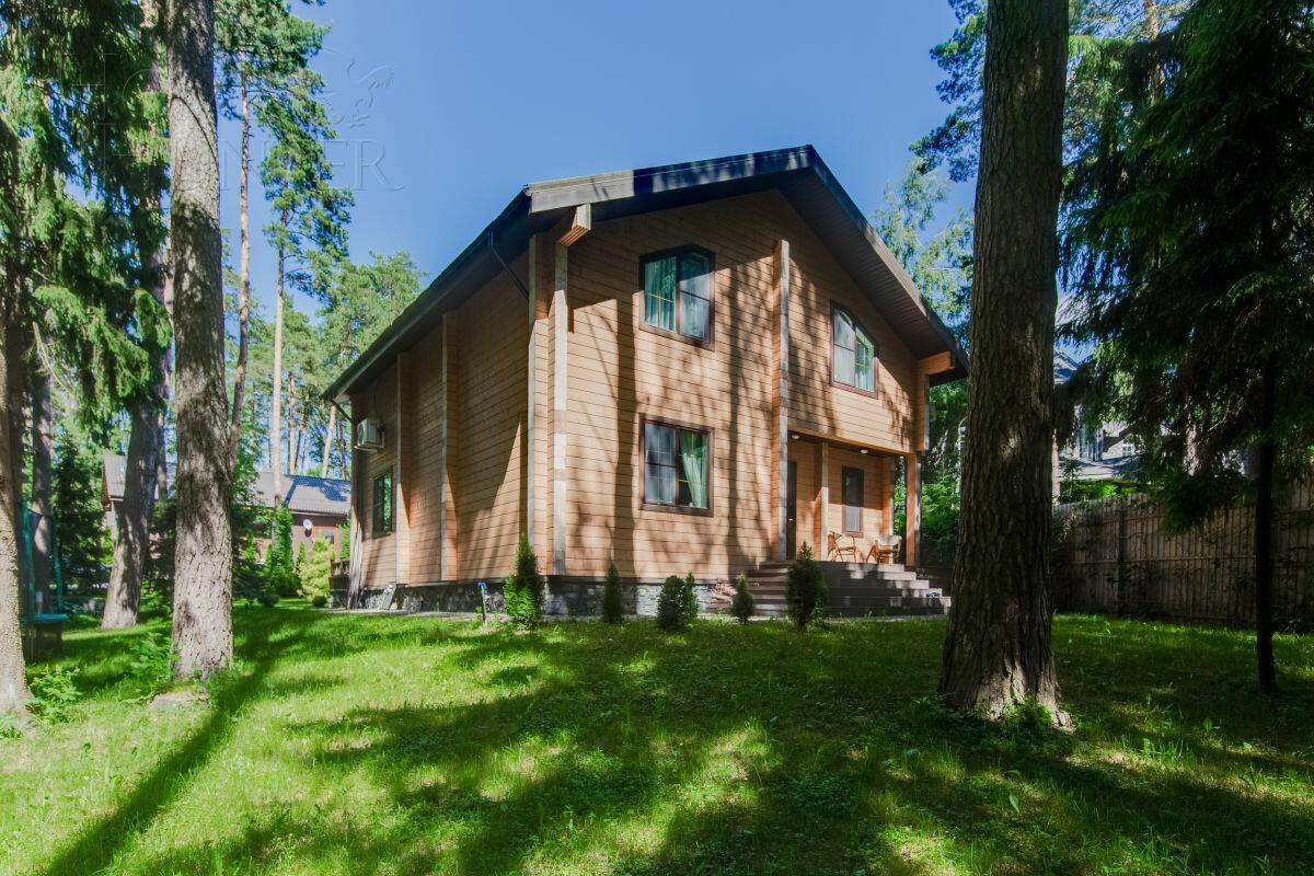 2-этажный коттедж 473.3 м² с отделкой