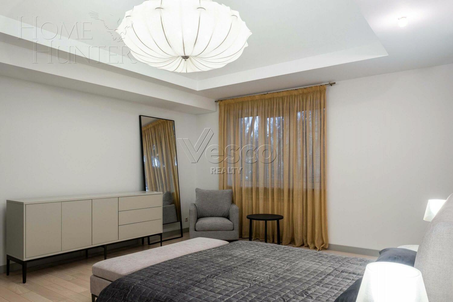 3-этажный коттедж 515 м² с отделкой